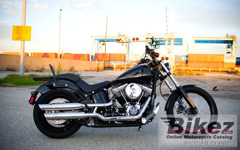 Big Harley-Davidson softail blackline dark custom picture and wallpaper from Bikez.com